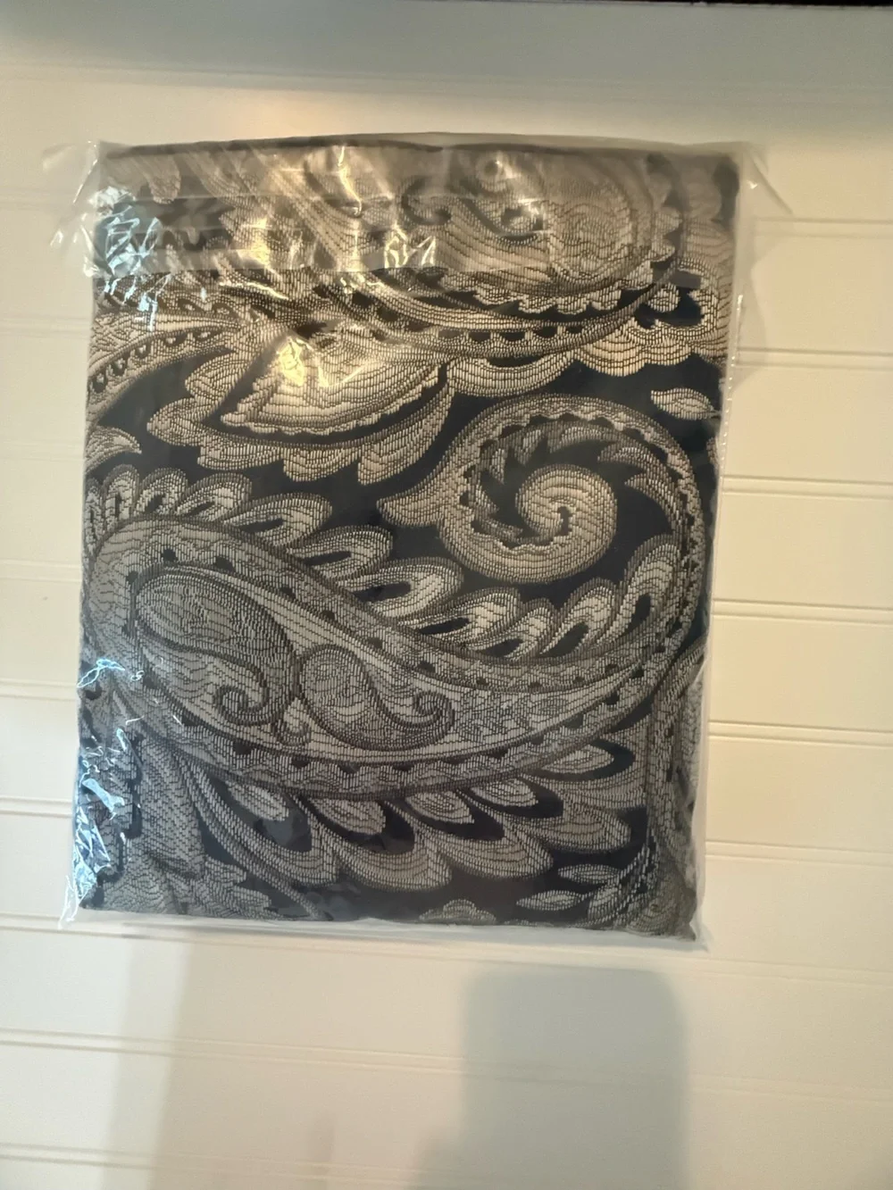 Black Top Madison Park Paisley Shower Curtain New sealed 72 x 72